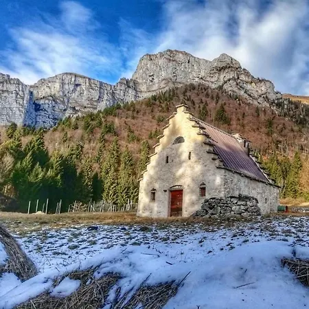 Tiny House Dolomiti 度假居 Sovramonte